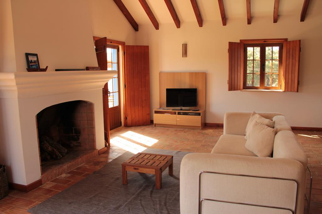 Monte Azul - Casas De Campo Do Junqueirinho Bicos Quarto foto
